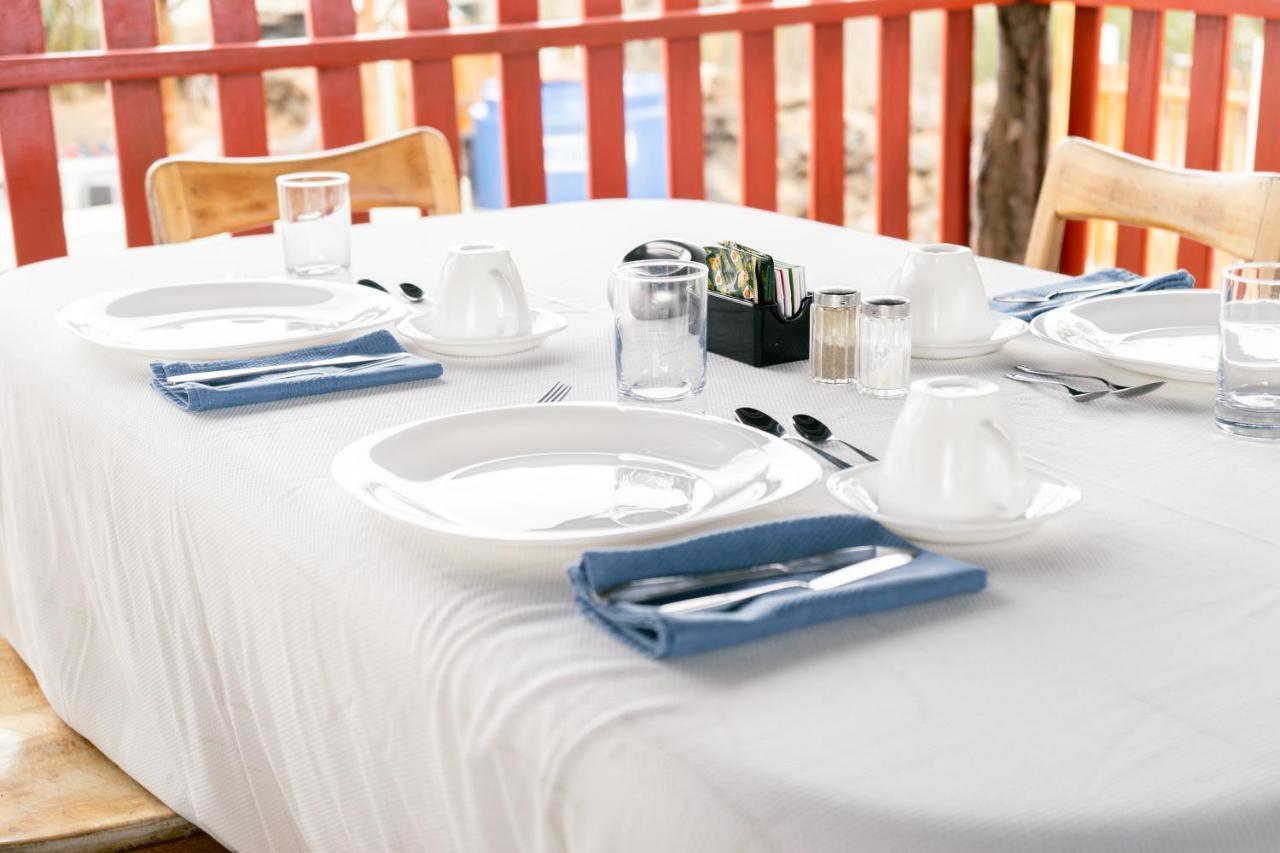 Hostal Santa Maria Floreana 外观 照片